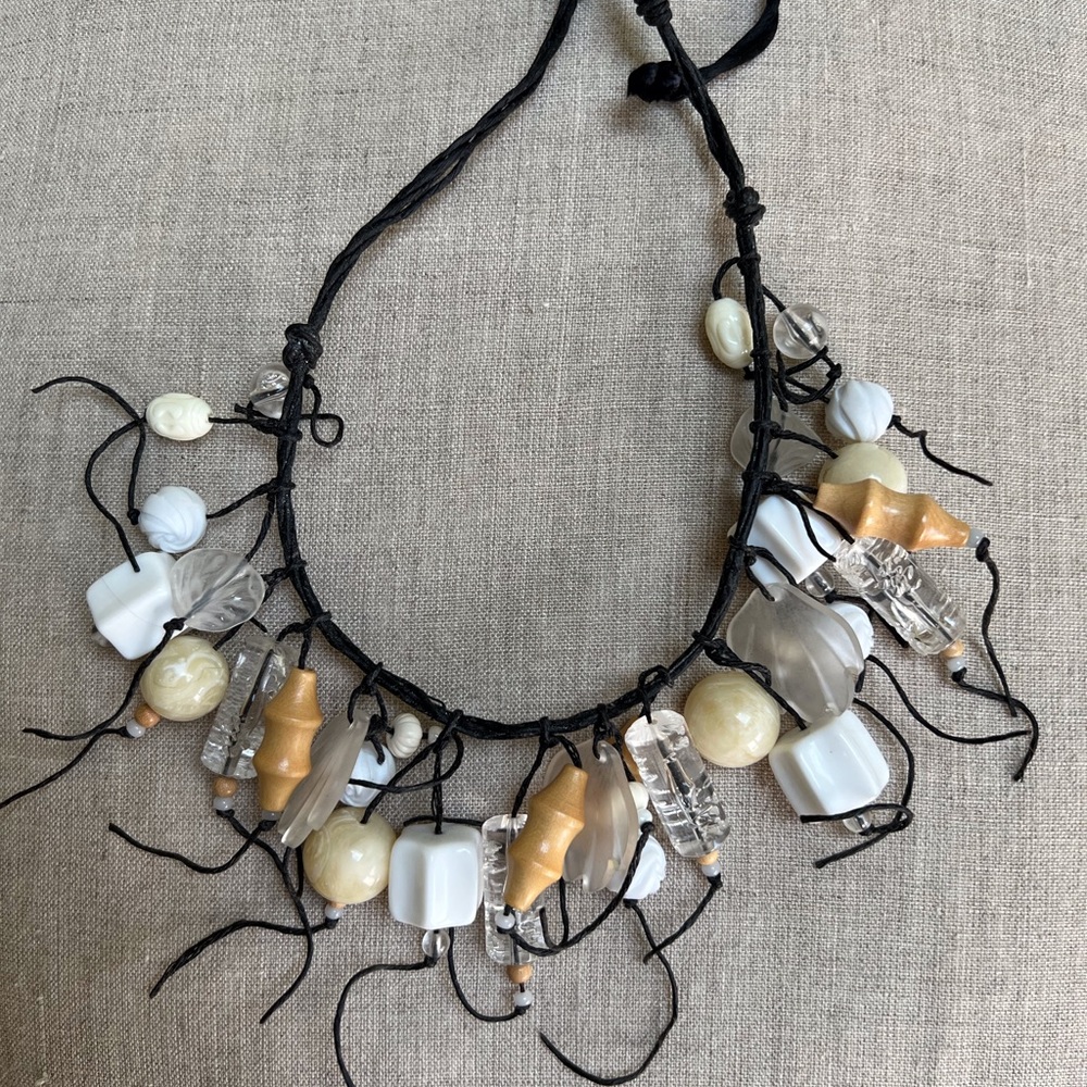 Crafty neutral necklace